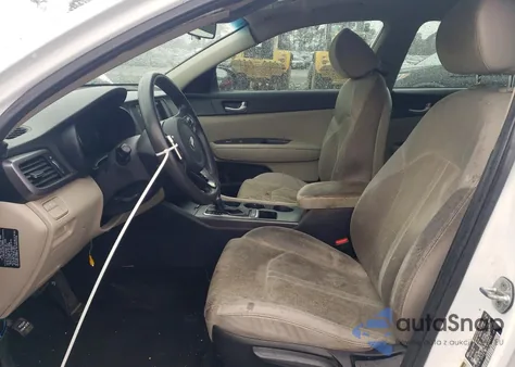 2017 Kia Optima Lx z USA, uszkodzony, nr VIN 5XXGT4L33HG129069